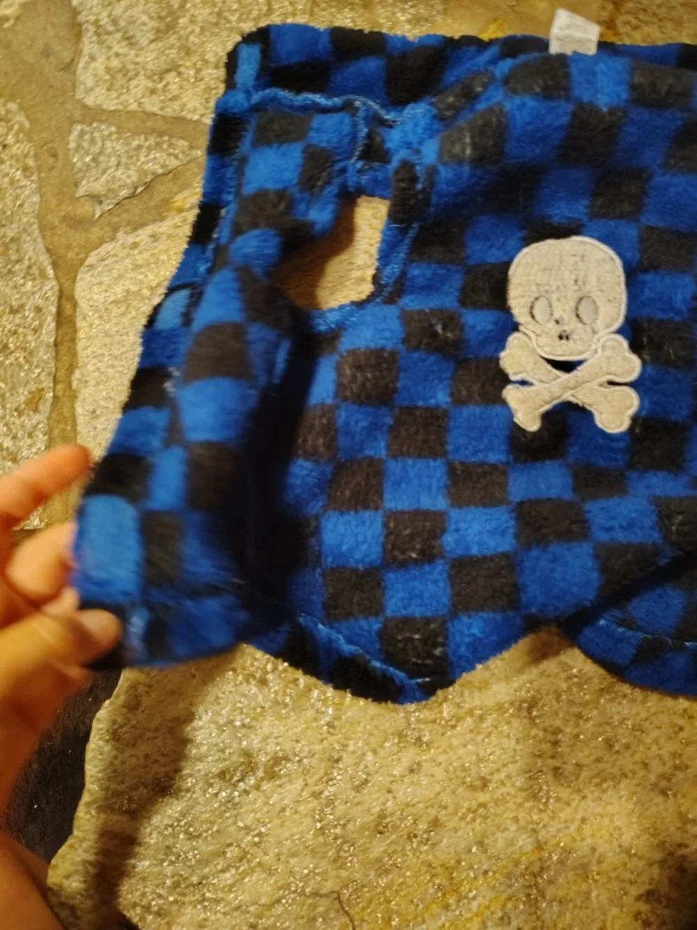 Dog Shirt Size Large Fuzzy Fleece Checkered Blue Black Skull and Crossbones